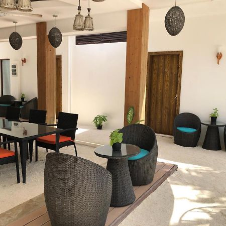 Lvis Blancura Hotel Dharavandhoo Buitenkant foto