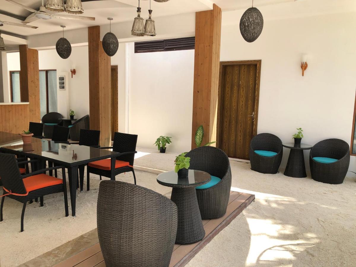 Lvis Blancura Hotel Dharavandhoo Buitenkant foto