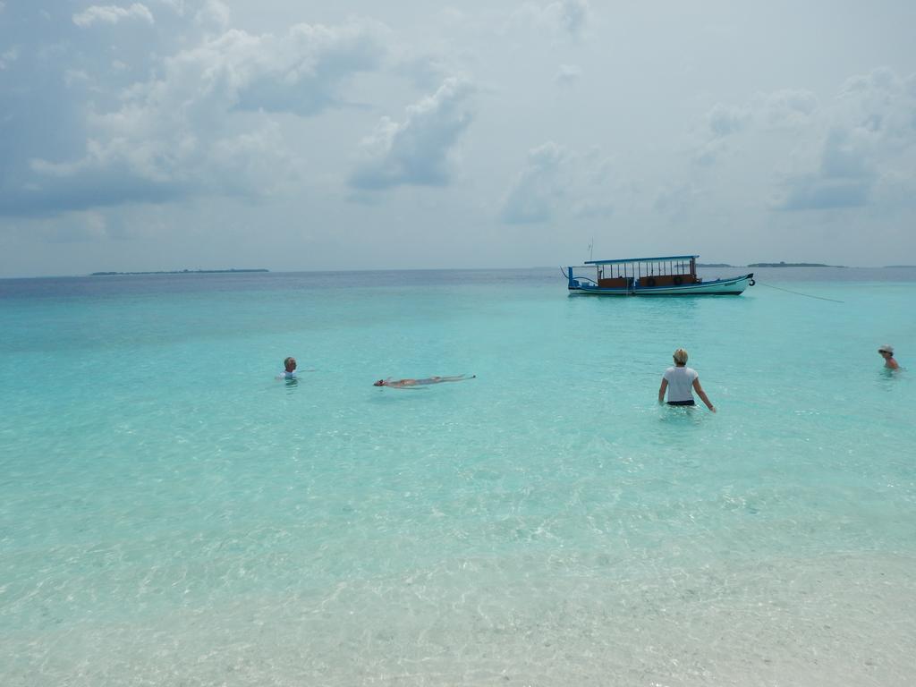 Lvis Blancura Hotel Dharavandhoo Buitenkant foto
