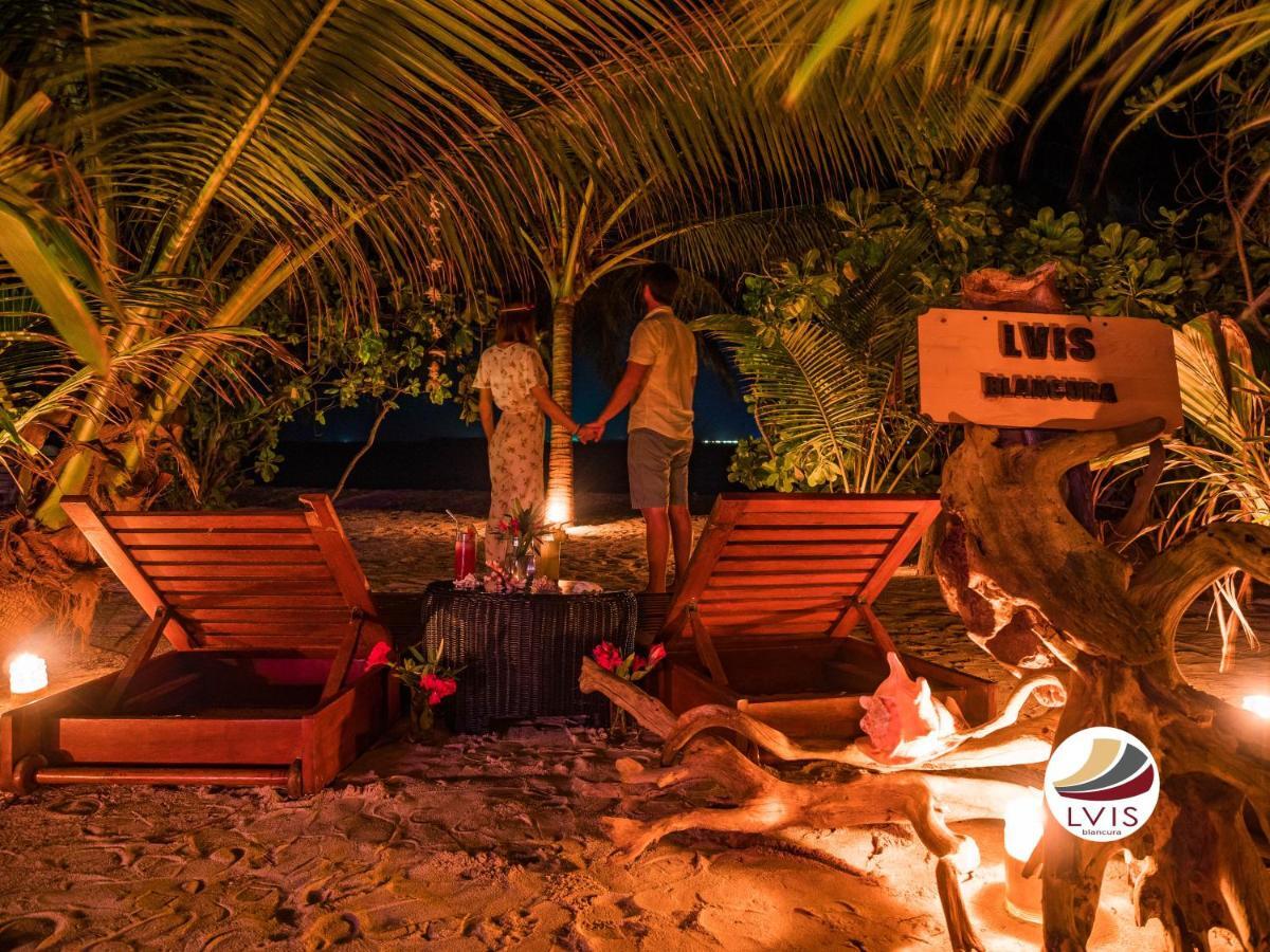 Lvis Blancura Hotel Dharavandhoo Buitenkant foto